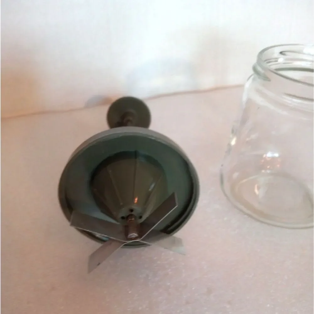 MCM Androck Nut & Food Chopper Glass Measuring Jar w/ Dark Green Top WORKS GREAT
